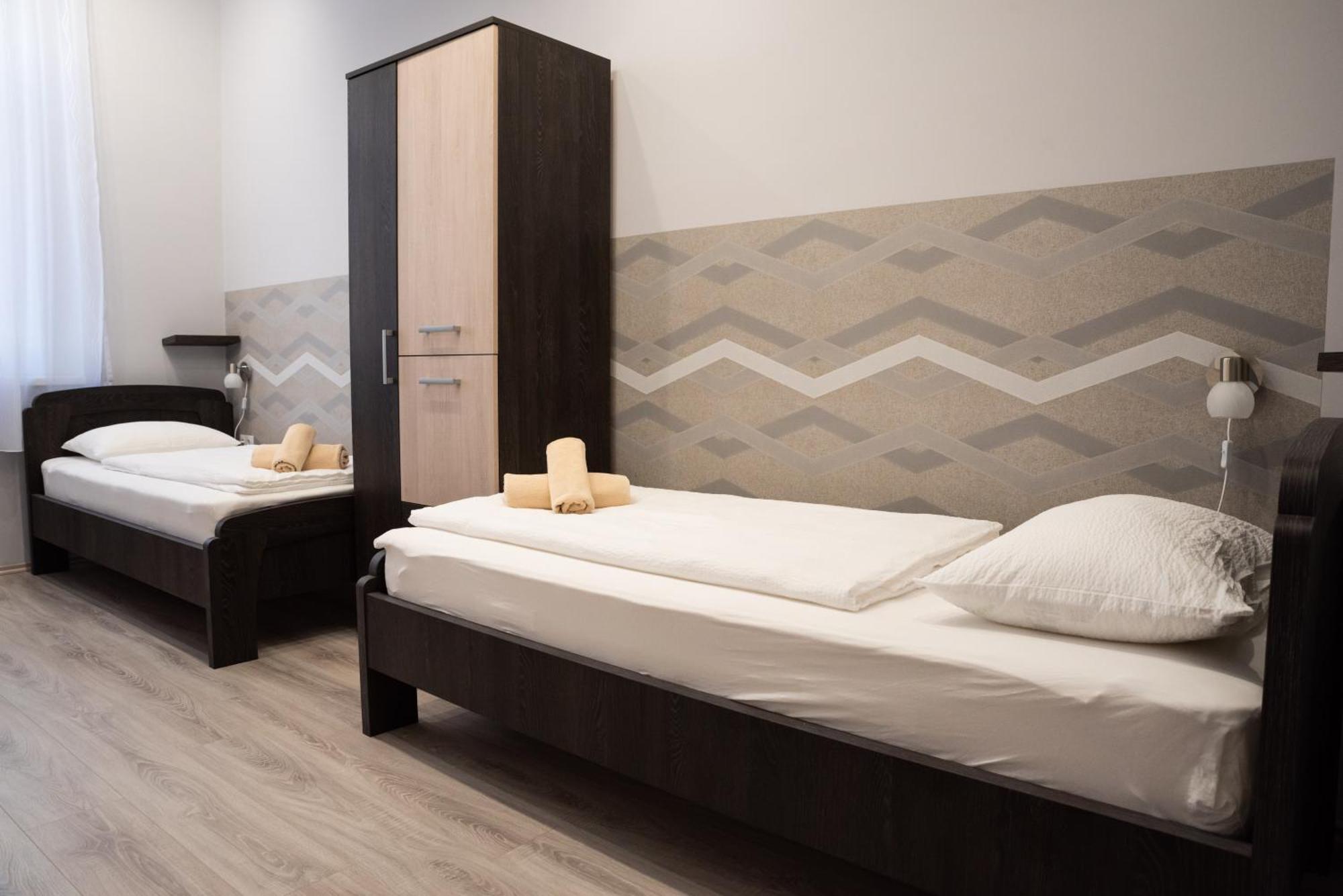 Gesztenye Apartman Makó Esterno foto