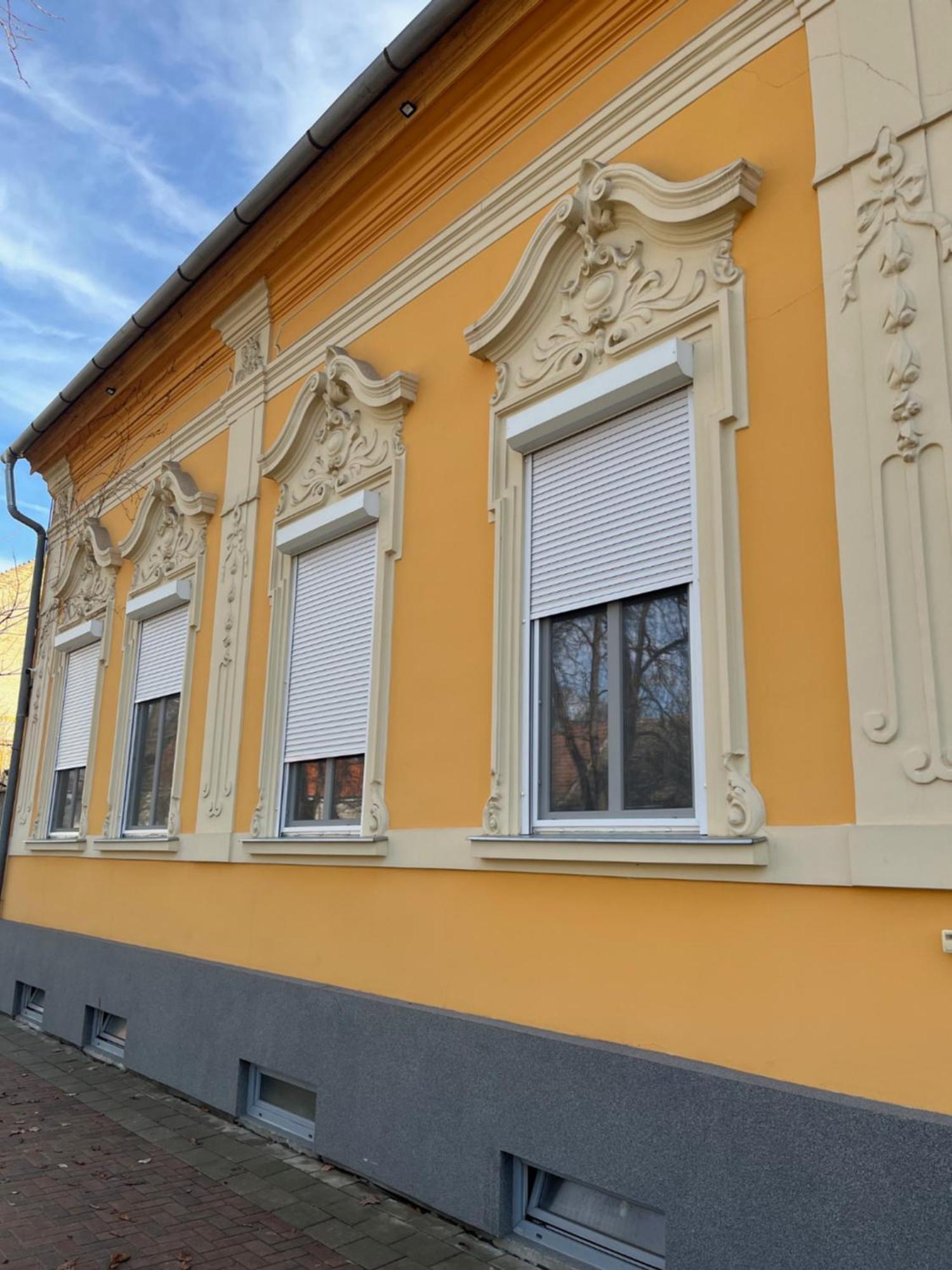 Gesztenye Apartman Makó Esterno foto