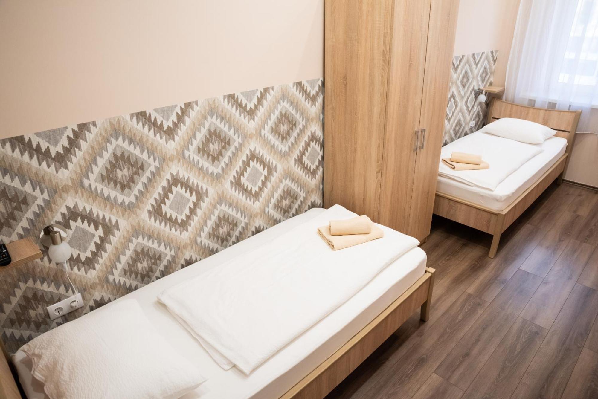 Gesztenye Apartman Makó Esterno foto