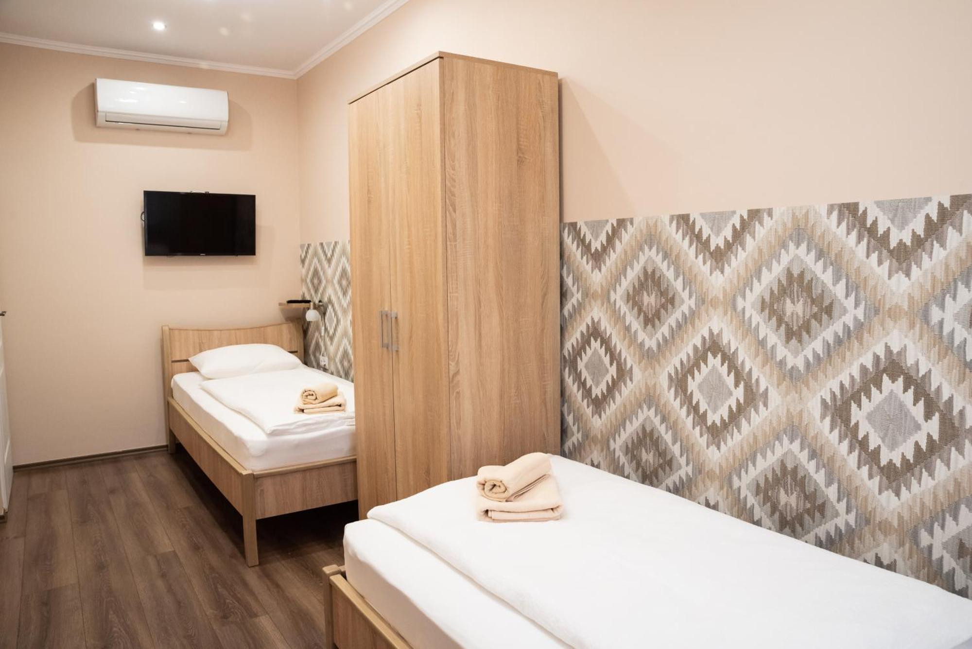 Gesztenye Apartman Makó Esterno foto