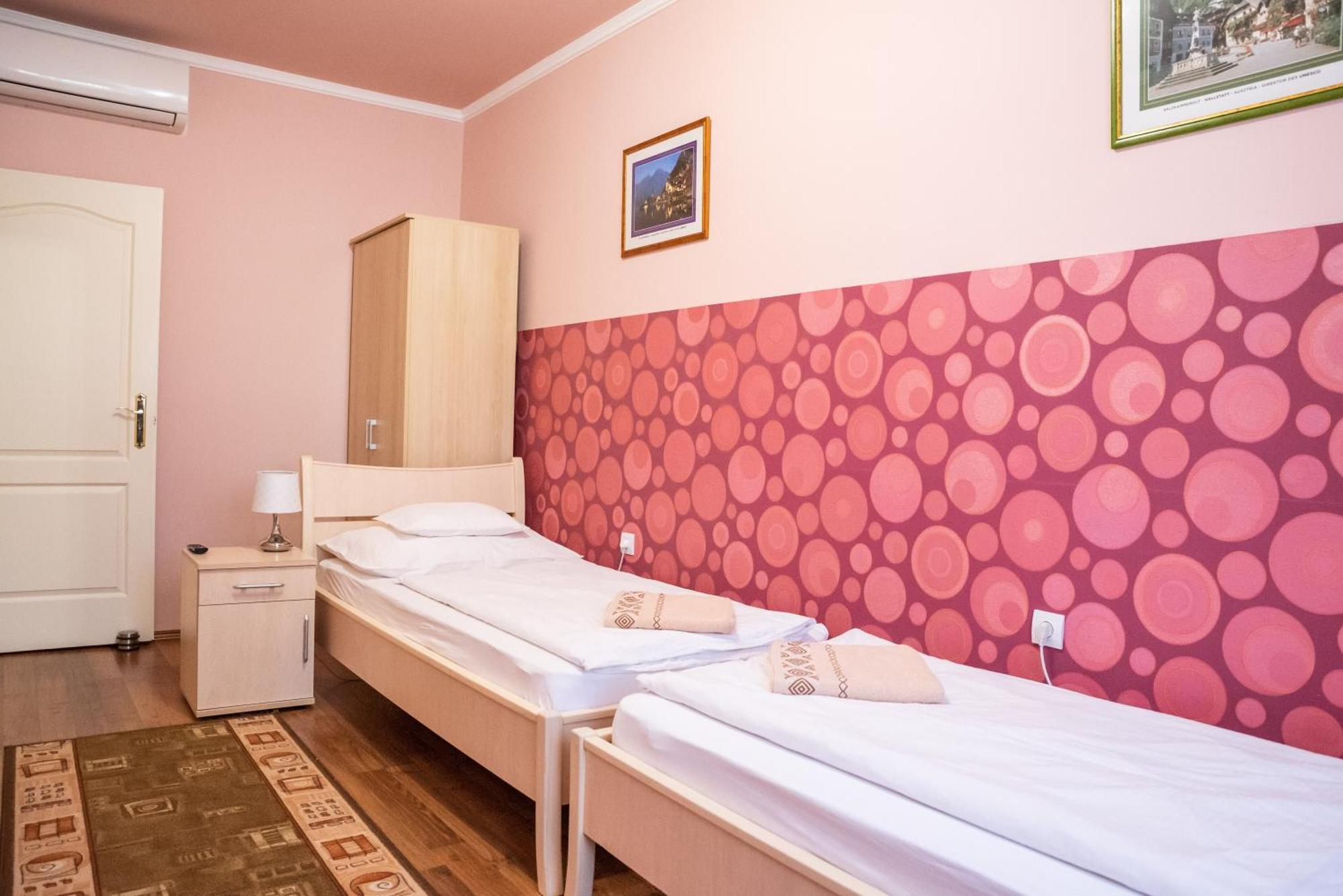 Gesztenye Apartman Makó Esterno foto
