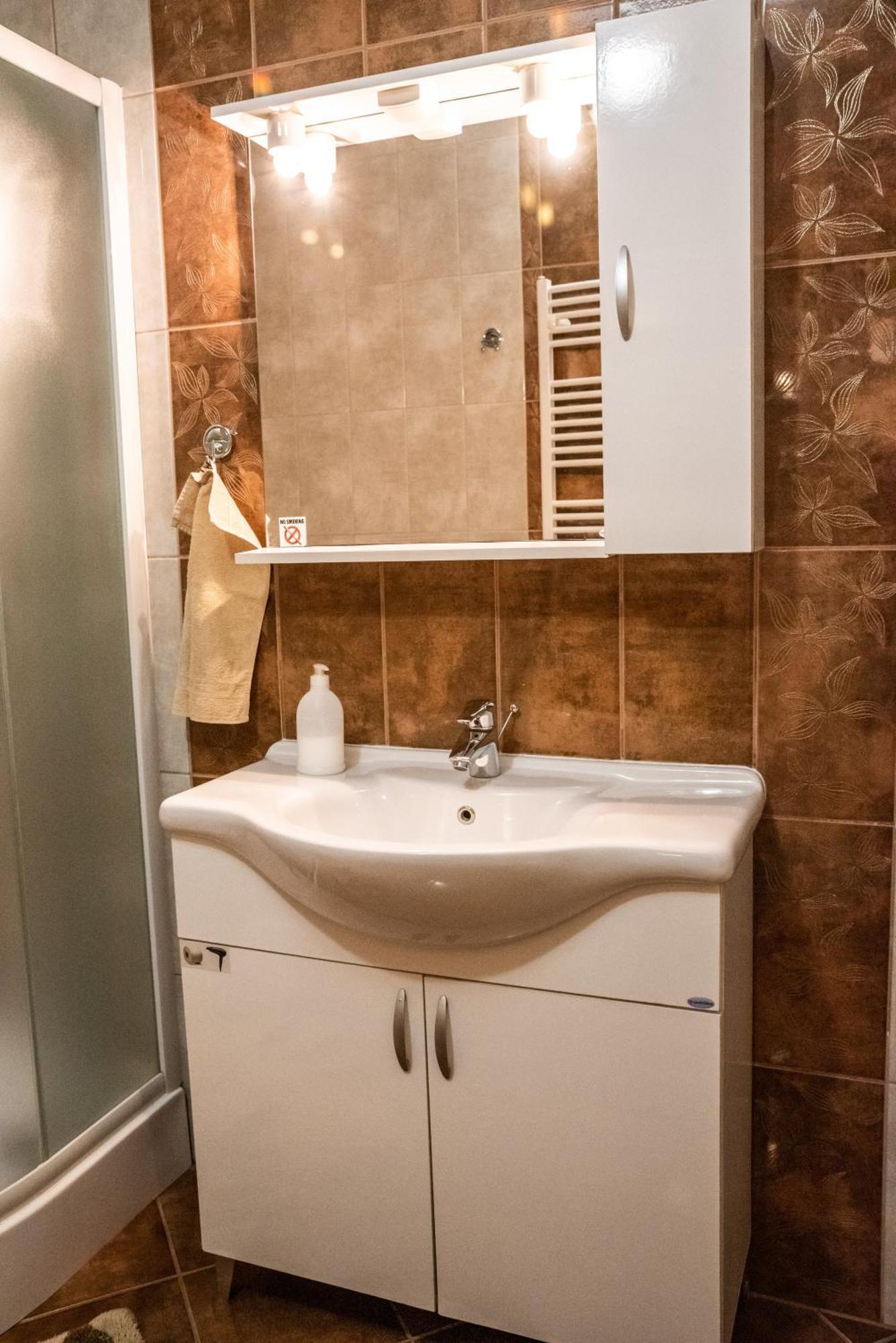 Gesztenye Apartman Makó Esterno foto
