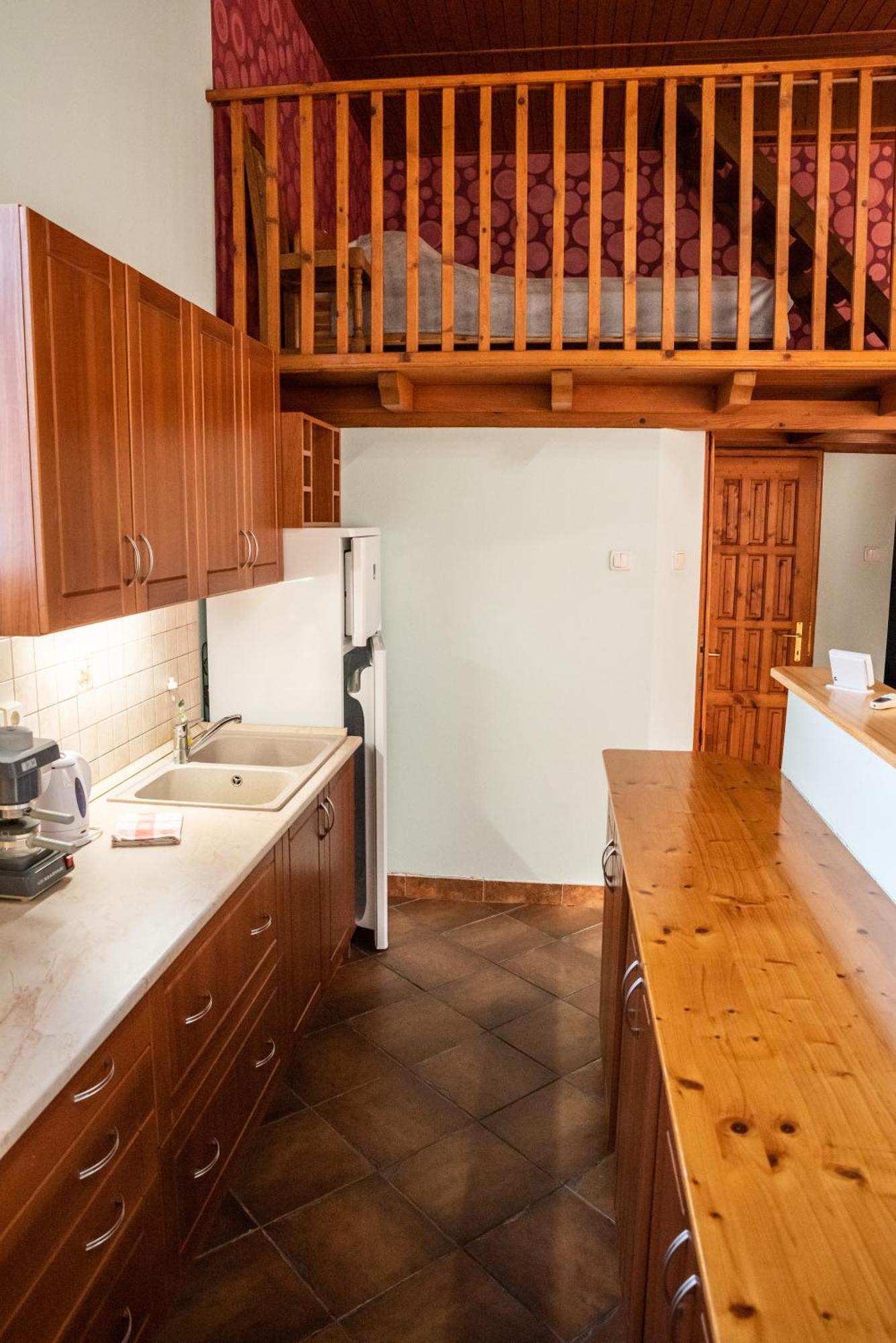 Gesztenye Apartman Makó Esterno foto